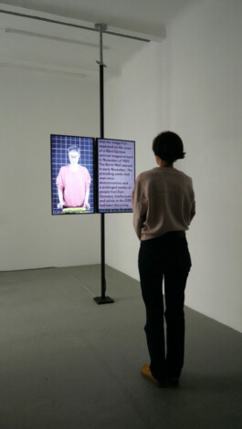 Anna Voswinckel Yvon Chabrowski Nachwende SEMIOTICS OF AN IMAGE