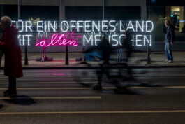 FÜR EIN OFFENES LAND Christina Werner Yvon Chabrowski  ©Swen Reichhold 2024